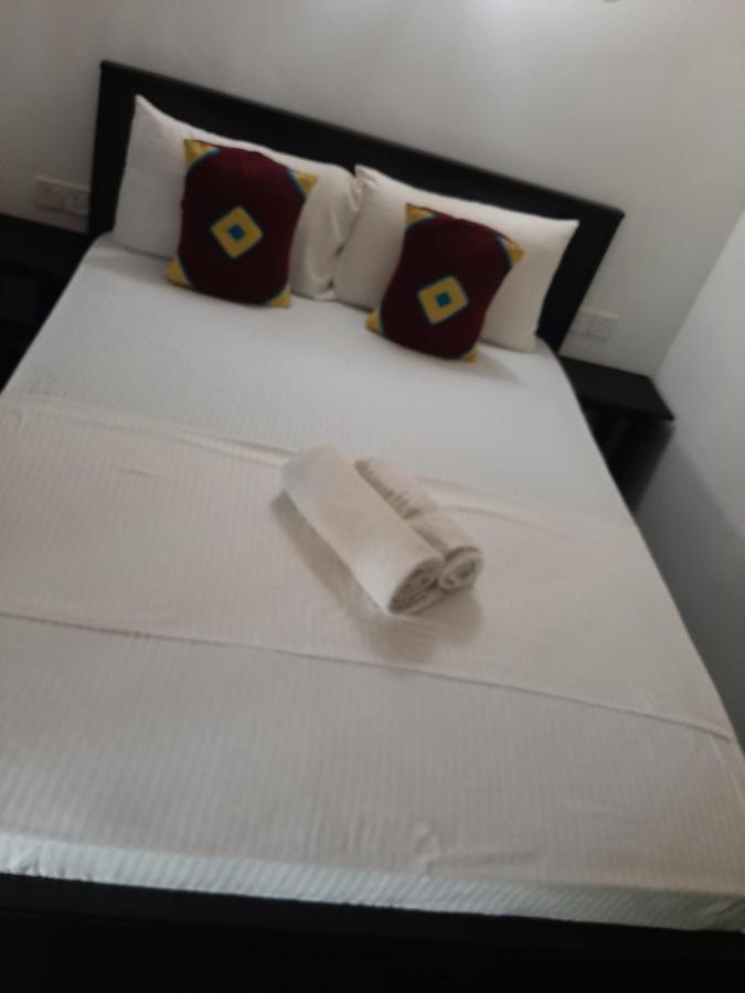 דמבולה Priya Homestay Kandalama חדר תמונה